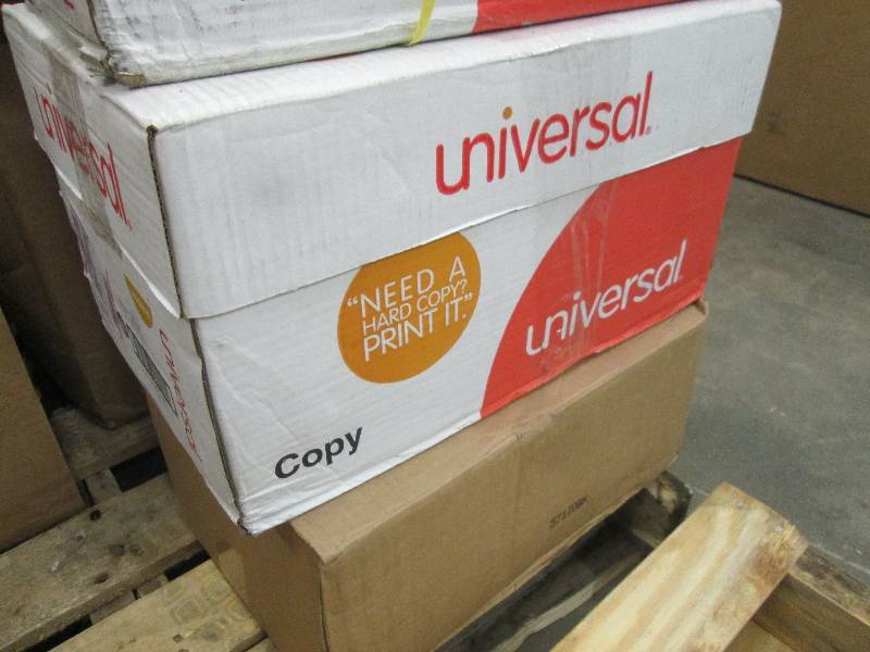 Case of Universal Copy Paper 20 lb ...
