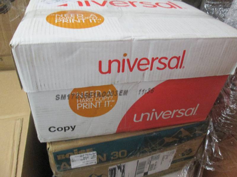 Case of Universal Copy Paper 20 lb ...