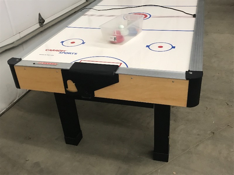 Air Hockey Table