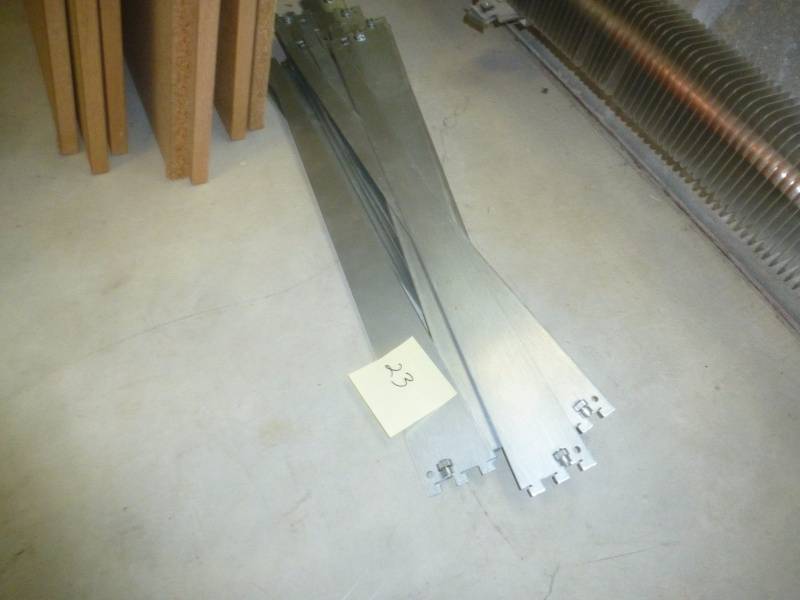 24 Shelf Brackets