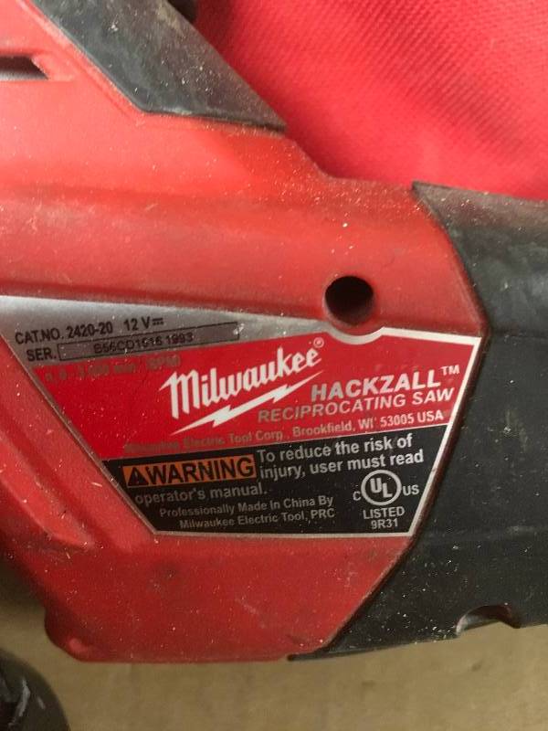 lot 5 image: Milwaukee Hackzall Reciprocating Saw - Used in working condition model 2420-20 12V