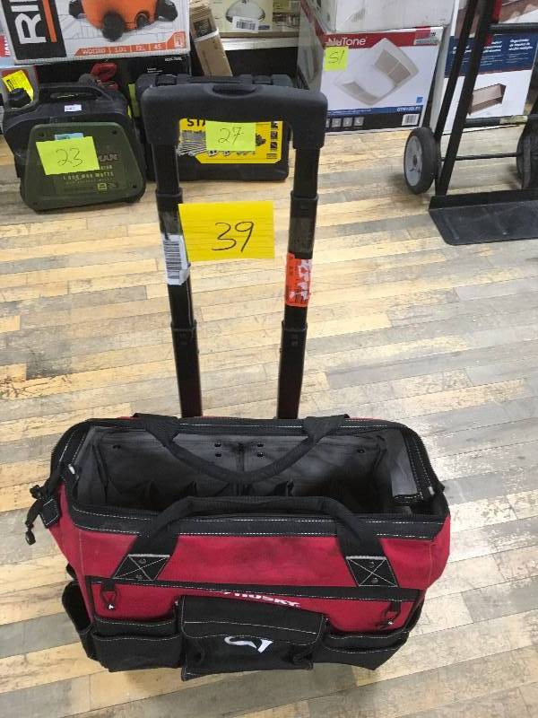 lot 39 image: Husky - Tool Bag on wheels - used
