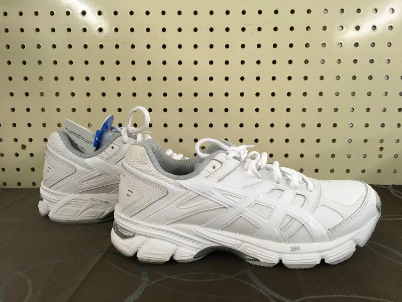 lot 206 image: Asics Womens Gel-190 Training- White 8.5, MSRP $61.59