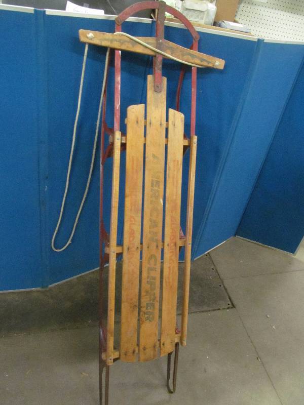 lot 13 image: vintage Gladding sled