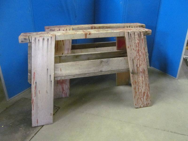 lot 40 image: sawhorses