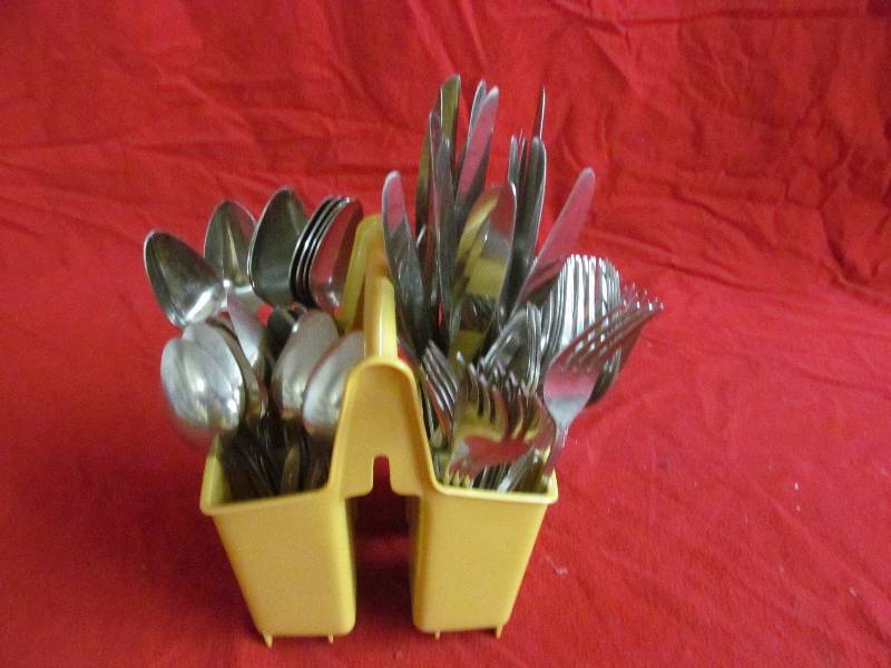 lot 92 image: silverware