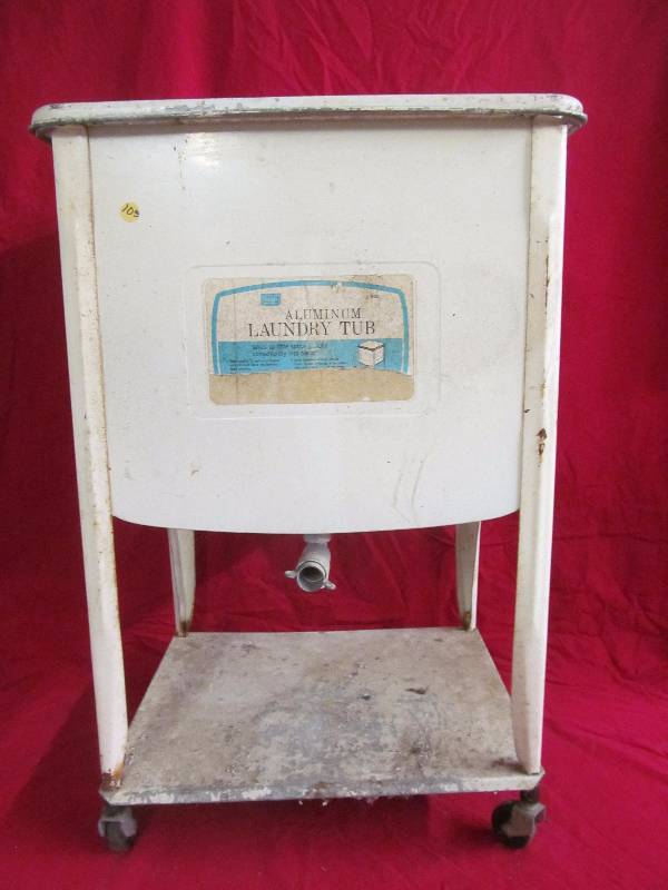 lot 106 image: Vintage Sears laundry tub