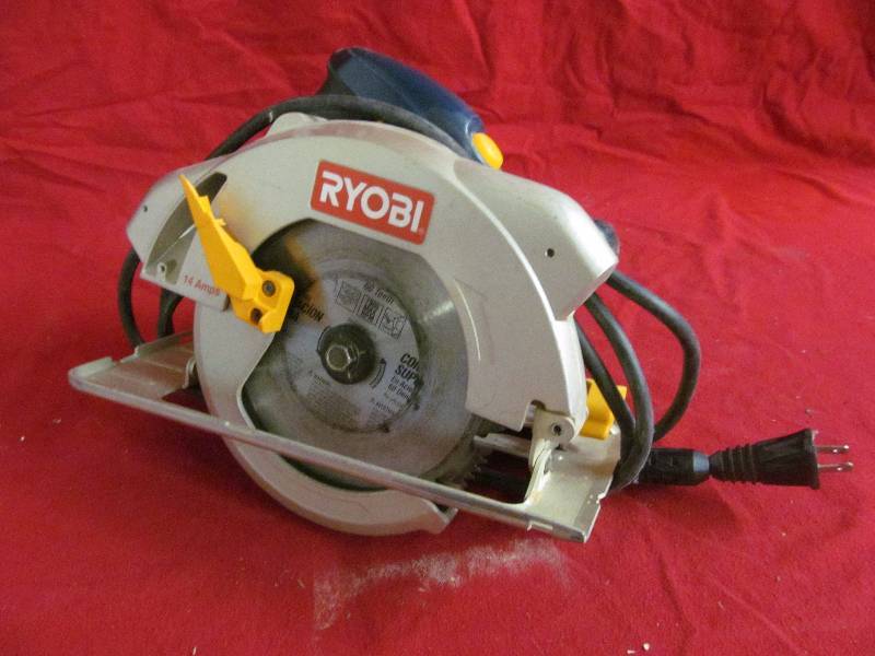 lot 188 image: Ryobi saw