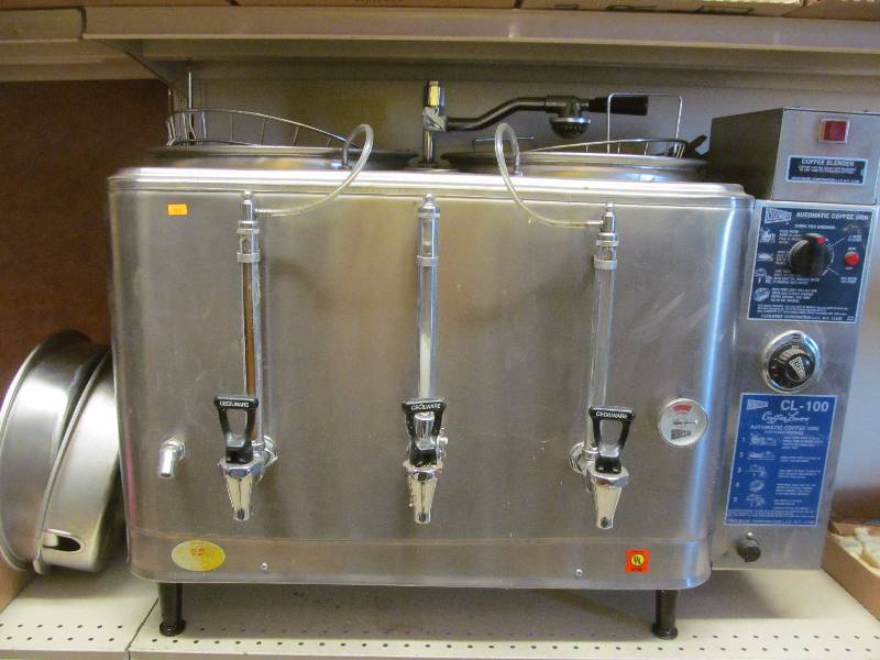 lot 190 image: Cecil Ware coffee urn