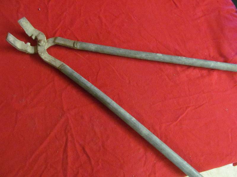 lot 207 image: horn cutter