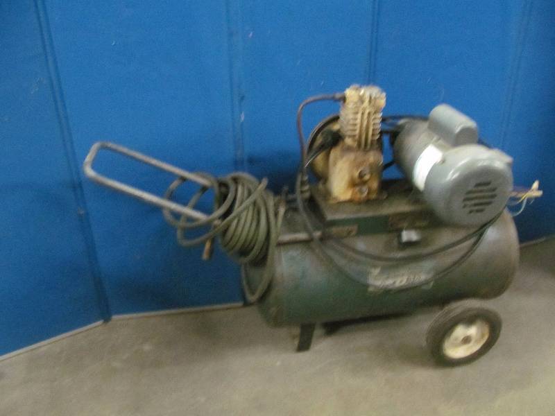 lot 241 image: Rol -Aire air compressor