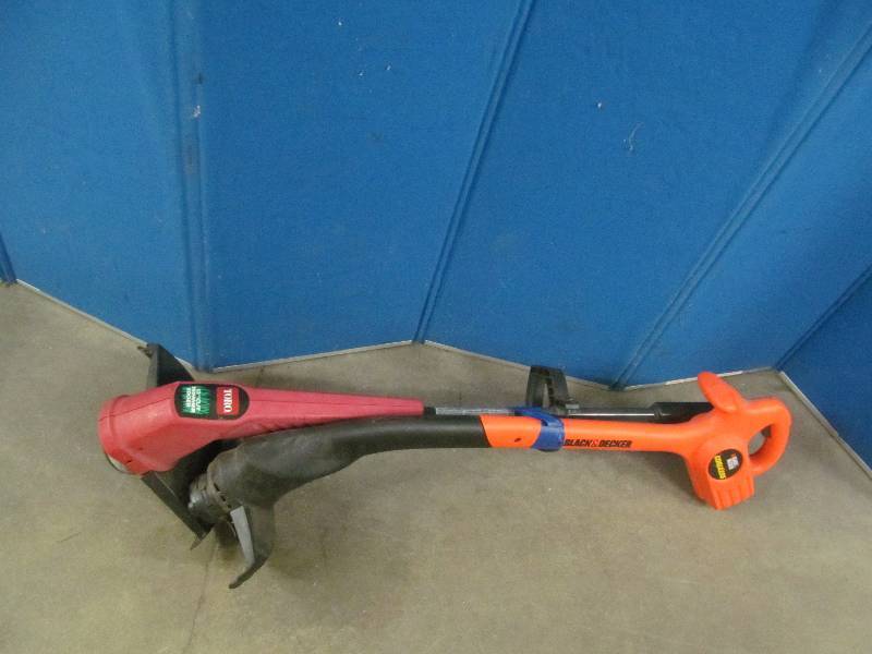 lot 251 image: Toro, Black N Decker string trimmers