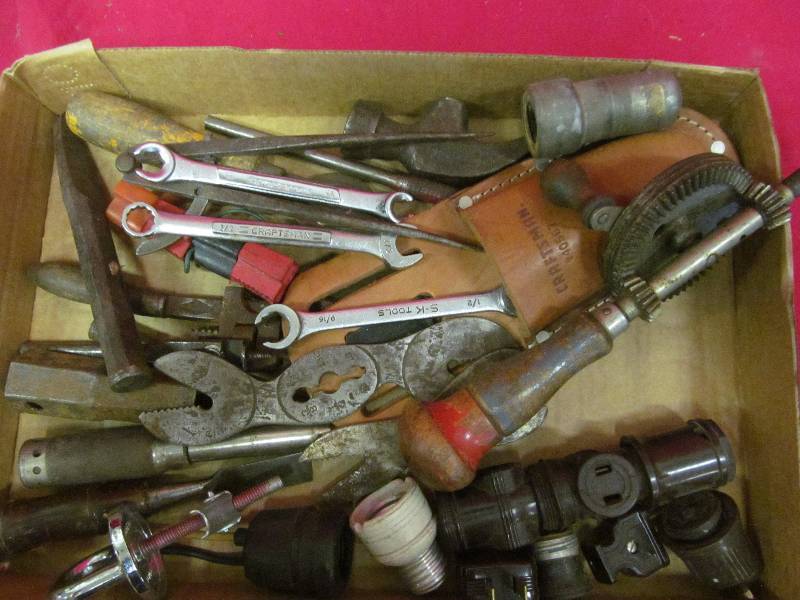 lot 275 image: tools