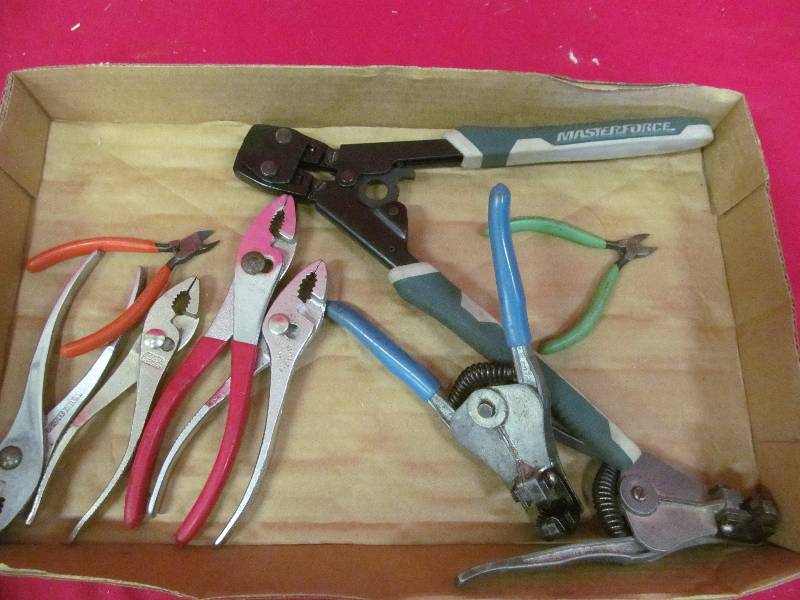 lot 291 image: pliers