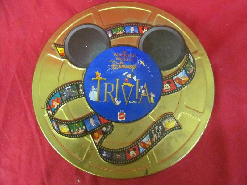 lot 324 image: Disney VHS Movies and Trivia Game