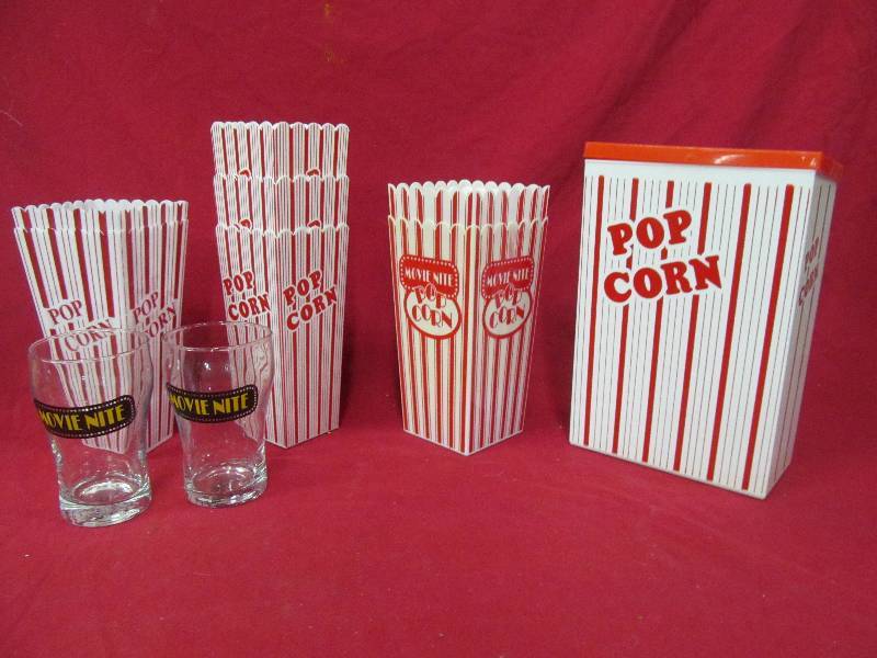lot 337 image: popcorn serving set