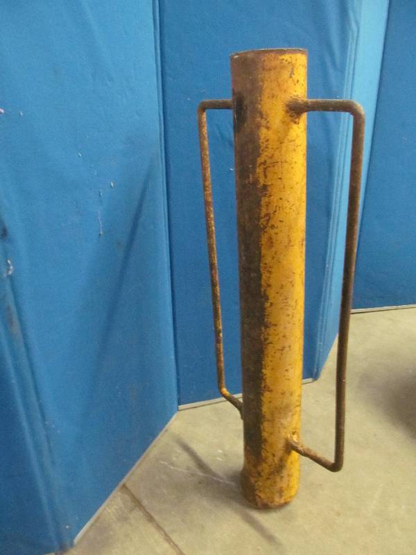 lot 366 image: post hole pounder