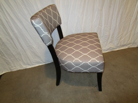 lot 15 image: Accent Chair