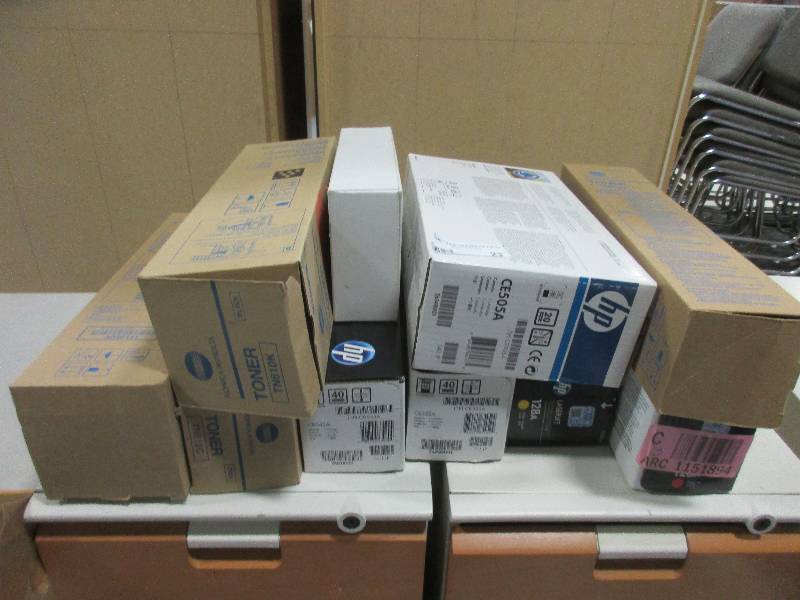 lot 23 image: Laser Cartridges