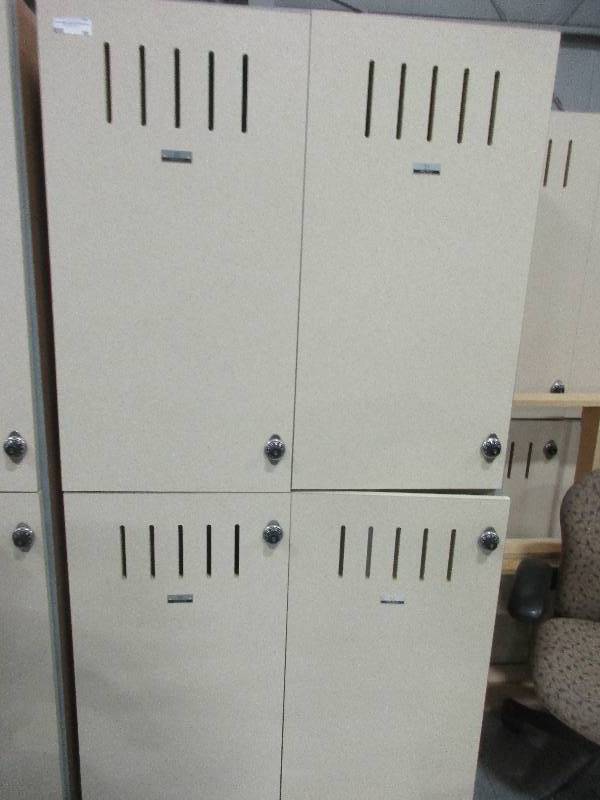 lot 36 image: Locker Cabinets
