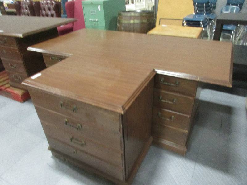 lot 55 image: Desk & File Cabinet