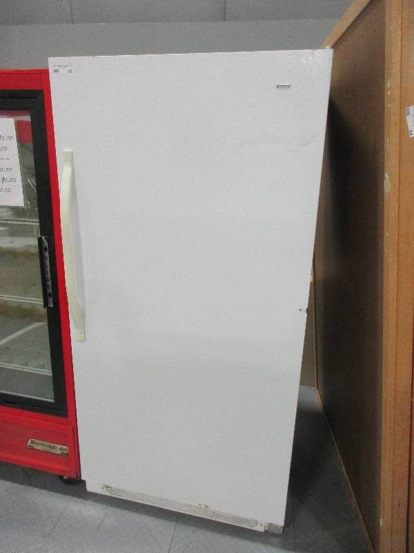 lot 65 image: Upright Freezer