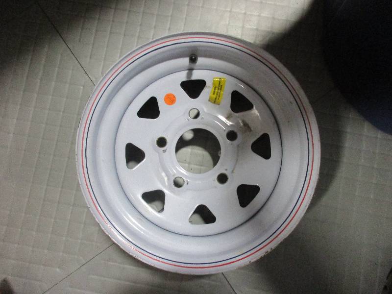 lot 89 image: Trailer Rim