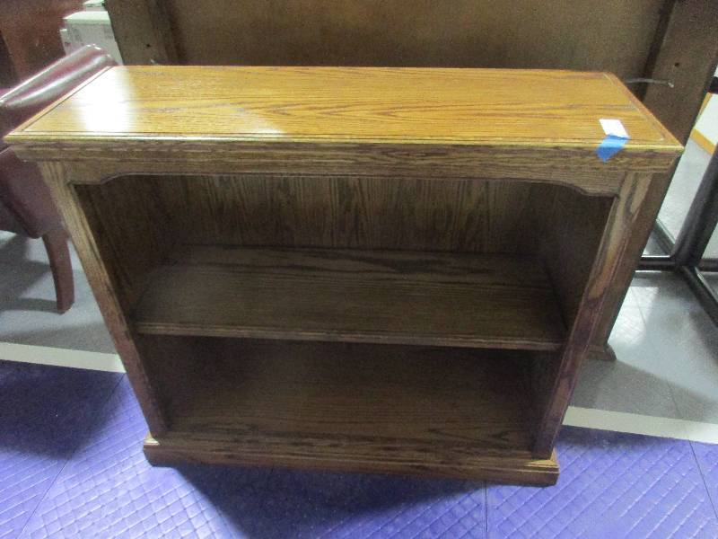 lot 93 image: Bookcase