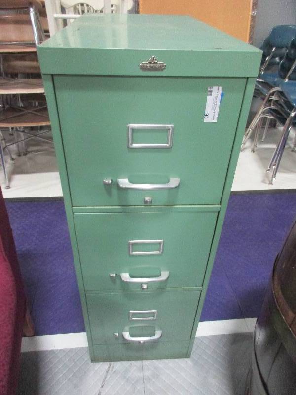 lot 99 image: File cabinet
