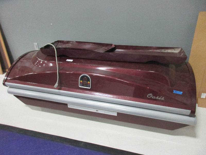 lot 109 image: Tanning Bed