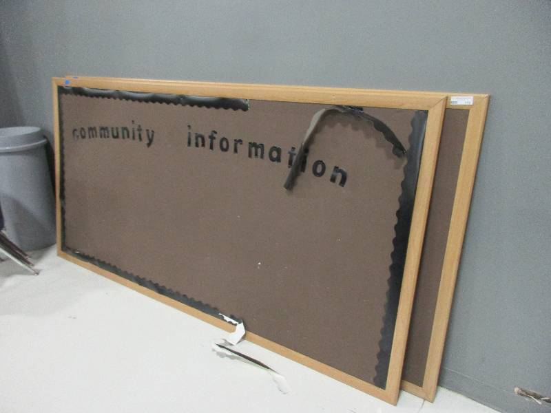 lot 110 image: Display Boards