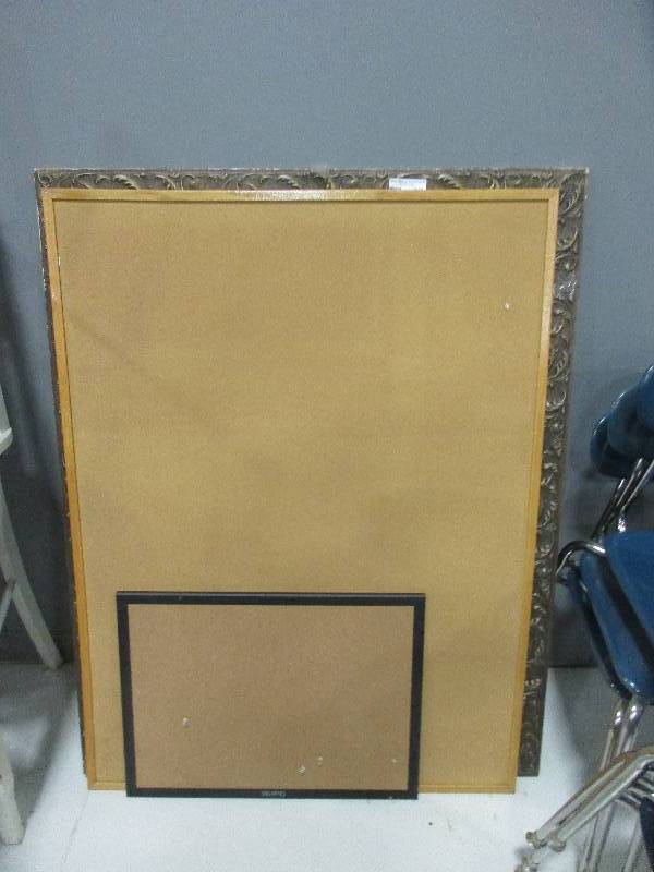 lot 115 image: Display Boards
