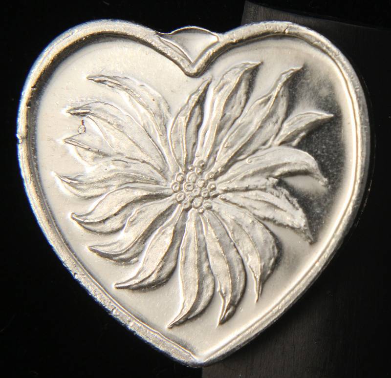 12 TROY OZ. .999 FINE SILVER CHRISTMAS HEART