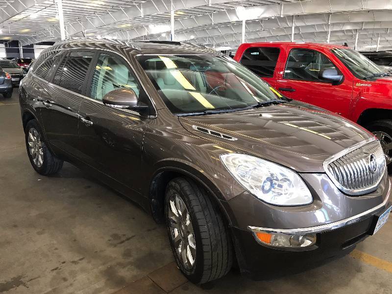 lot 10 image: 2011 Buick Enclave CXL AWD