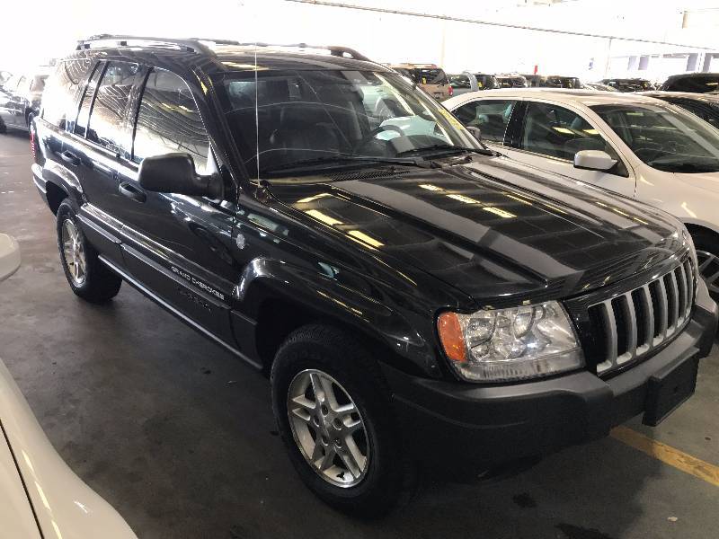 lot 9 image: 2004 Jeep Grand Cherokee Laredo