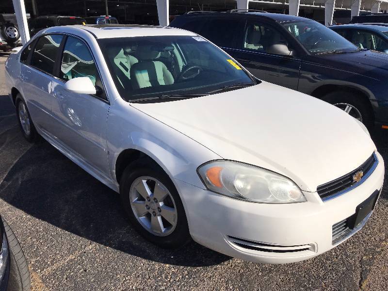 lot 17 image: 2009 Chevrolet Impala LT