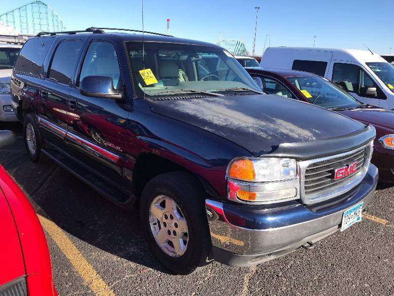 lot 23 image: 2001 GMC Yukon XL 4x4