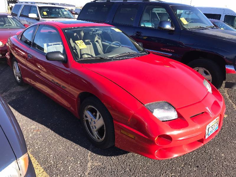 lot 25 image: 2002 Pontiac Sunfire GT