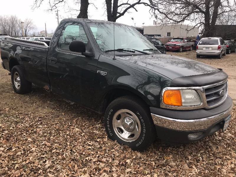 lot 32 image: 2004 Ford F-150 Heritage 4x4