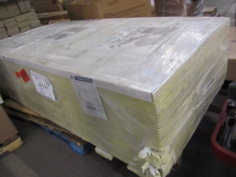 lot 51 image: Rmax R-Matte Plus 3 Polyisocyanurate Rigid Foam Insulation Board