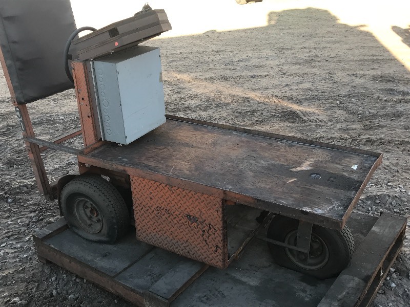 lot 3 image: Nordco Marketeer Warehouse Cart