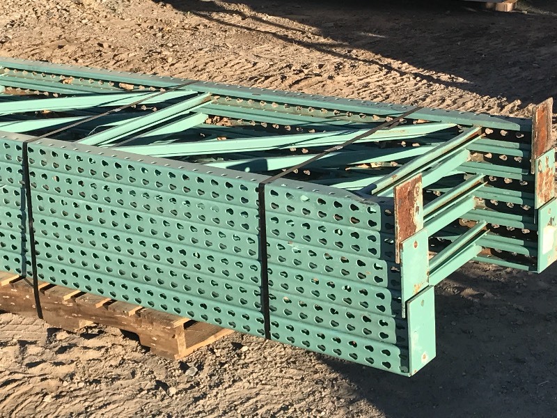 lot 5 image: 15ft Pallet Racking Uprights