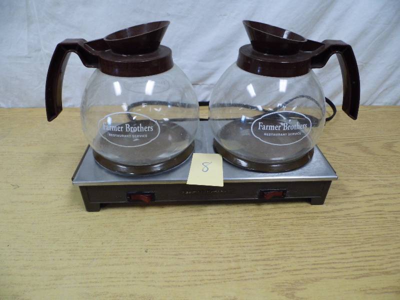 lot 8 image: Farmer Brothers Coffee Warmer