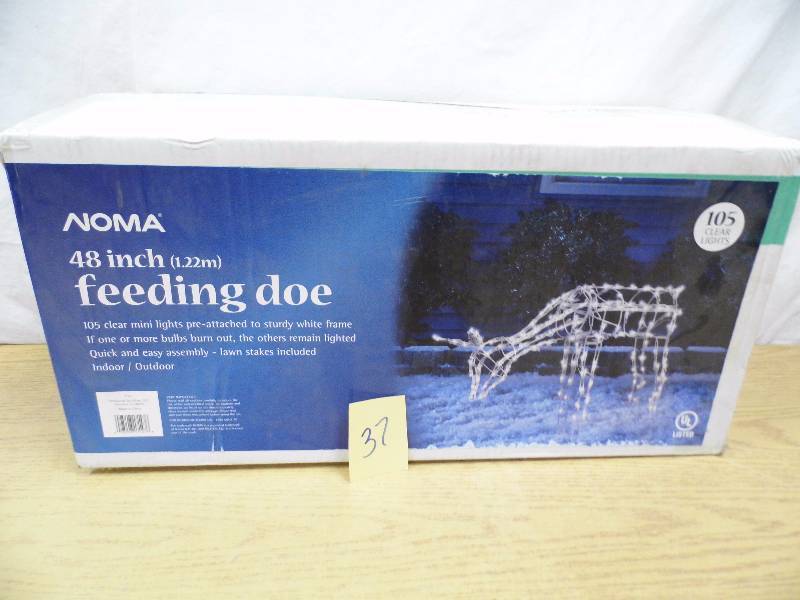 lot 37 image: New Feeding Doe Christmas Lawn Decoration
