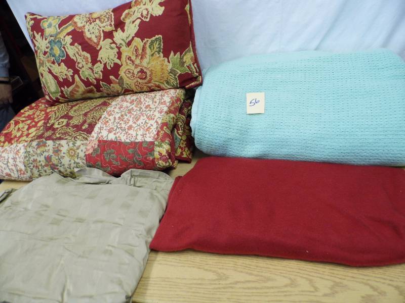 lot 56 image: Blankets