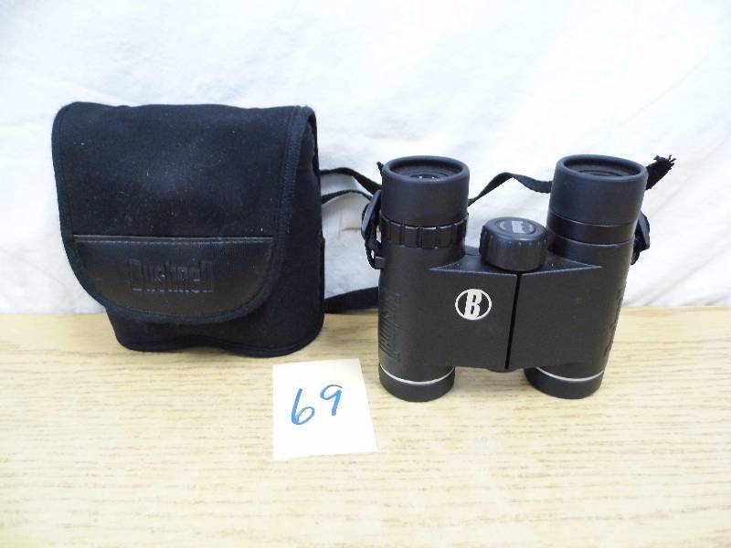 lot 69 image: Bushnell Binoculars