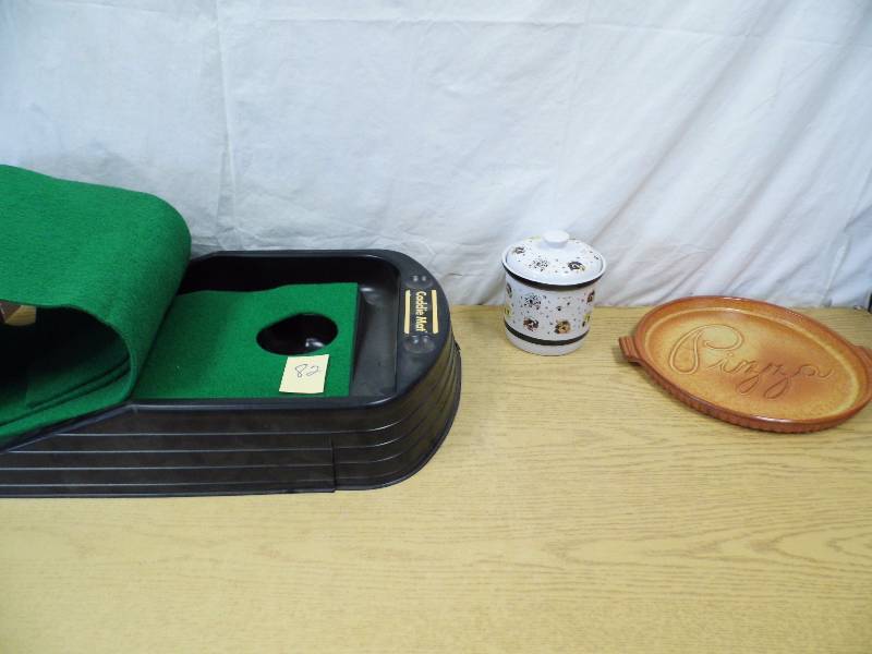 lot 82 image: Pizza Pan - Putting Green - Mirror