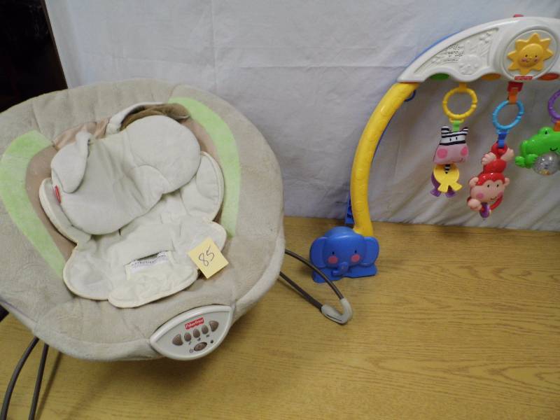 lot 85 image: Baby Seat