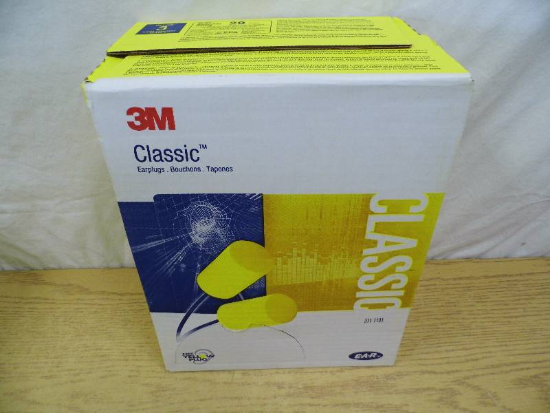 lot 86 image: New Box Ear Protection