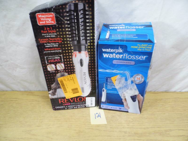 lot 121 image: Store Return - Waterpik Flosser - Styling Irom